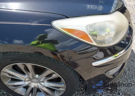 2014 Hyundai Genesis 3.8 z USA, uszkodzony, nr VIN KMHGC4DD3EU264710